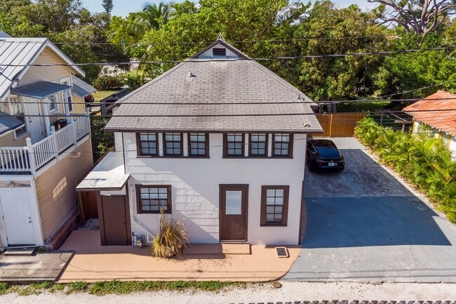 326 S Federal Hwy, Unit 2