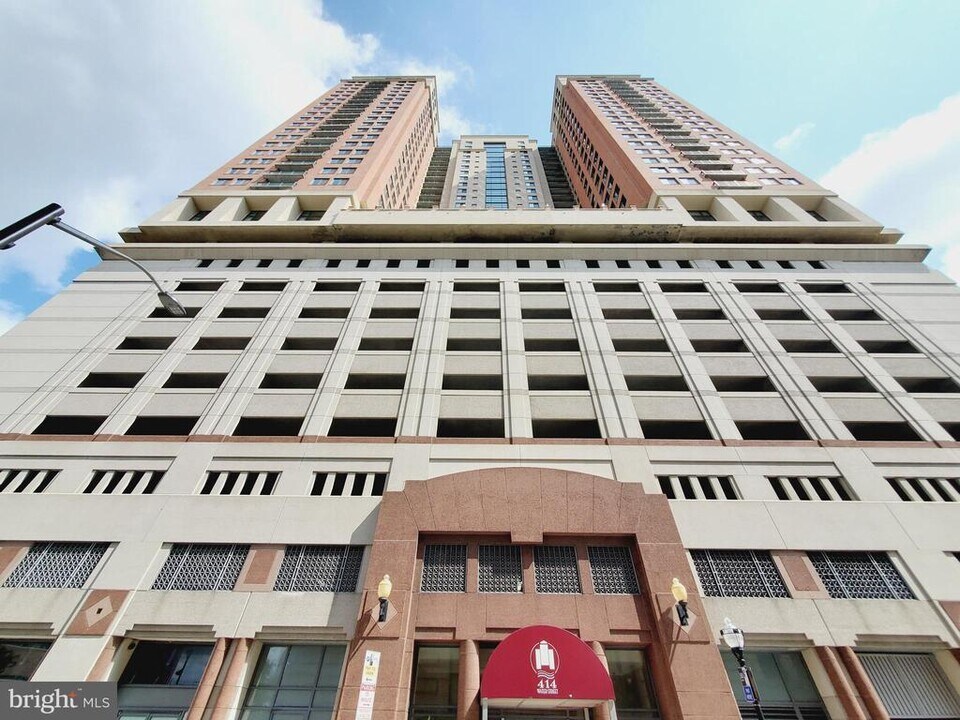 414 Water St in Baltimore, MD - Building Photo