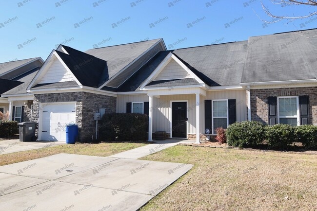 319 High Meadows Pl in Grovetown, GA - Building Photo - Building Photo