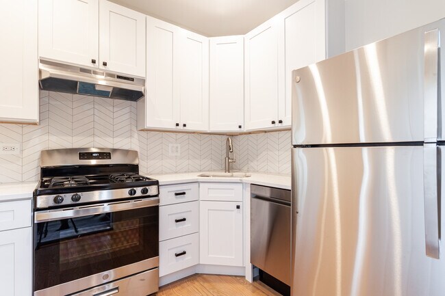 3531 N Broadway St, Unit 1B