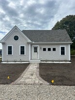 339 Queen Anne Rd in Harwich, MA - Building Photo