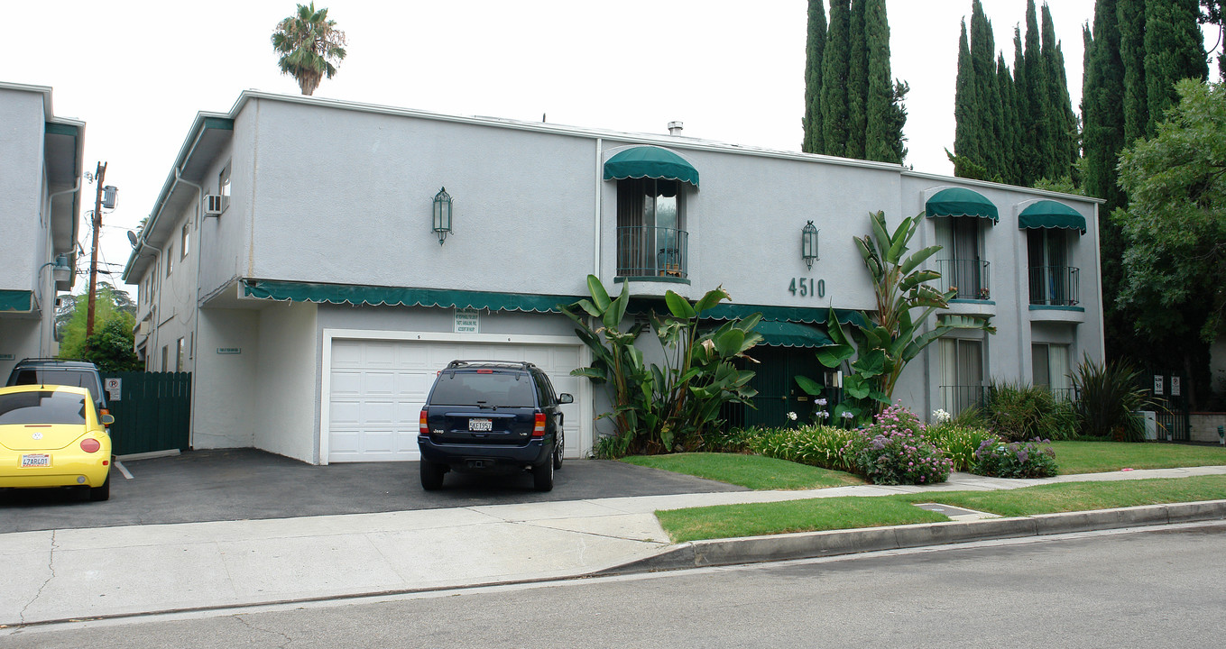 4510-4520 Colbath Ave in Sherman Oaks, CA - Building Photo