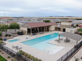 19090 N Silver Dog Way in Maricopa, AZ - Building Photo