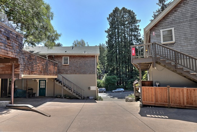 190 Throckmorton Ave in Mill Valley, CA - Building Photo - Other