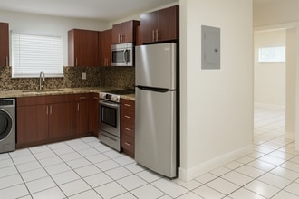 3270 West Trade Avenue in Miami, FL - Building Photo - Building Photo