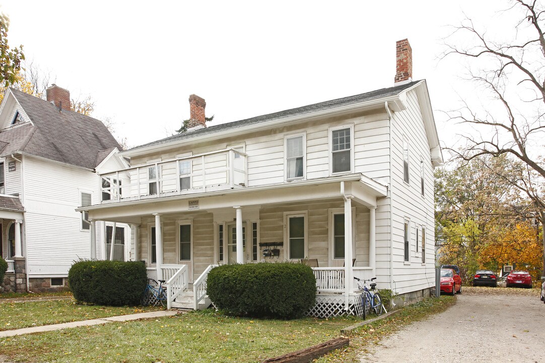 432 S Division St in Ann Arbor, MI - Foto de edificio