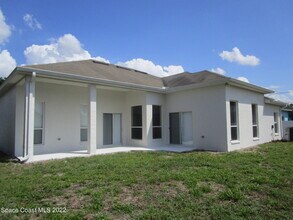 582 Consolata Ave NW in Palm Bay, FL - Building Photo - Building Photo