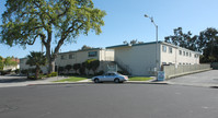 Peacock Court Apartments in Santa Clara, CA - Building Photo - Building Photo