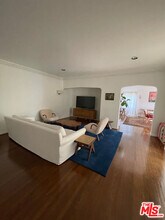 1942 Normandie Ave in Los Angeles, CA - Building Photo - Building Photo