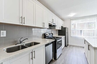 214 St George St in Toronto, ON - Building Photo - Building Photo