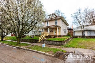 219 E Willard St in Muncie, IN - Building Photo