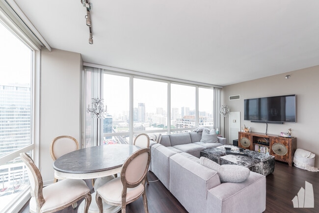 property at 757 N Orleans St