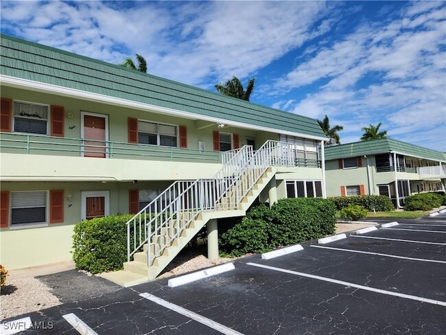 property at 300 Valley Stream Dr
