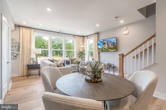 1696 Bandit Loop in Reston, VA - Building Photo - Building Photo