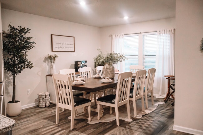 228 Lockwood Way E in Defuniak Springs, FL - Building Photo - Building Photo