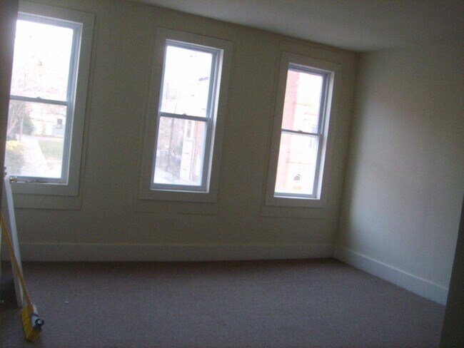 834 N Carey St, Unit 3 photo'