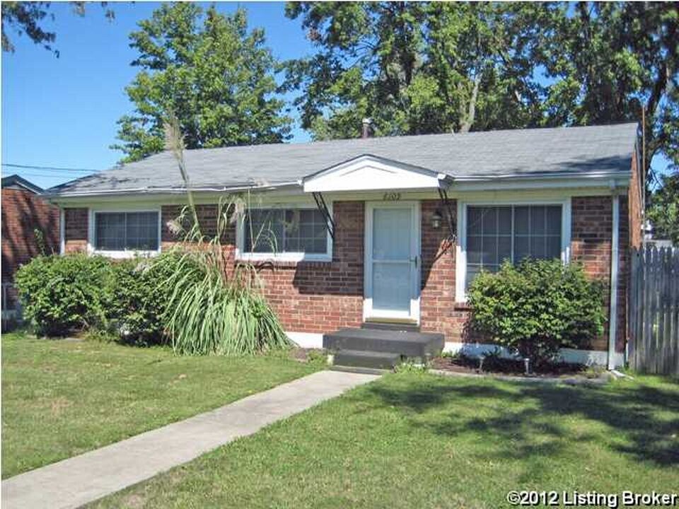 6109 Price Ln Rd in Louisville, KY - Building Photo
