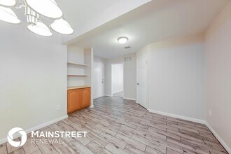 8346 N 55th Ave in Glendale, AZ - Building Photo - Building Photo