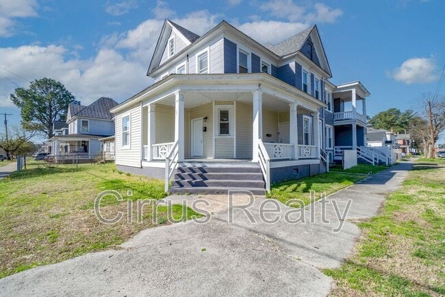 301 Cedar St in Suffolk, VA - Building Photo - Building Photo
