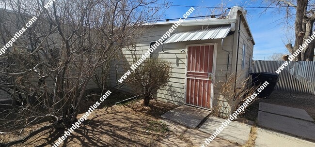 property at 2124 Oxford Ave SE