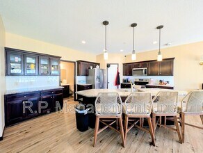 5286 Greenwood Dr in St. Paul, MN - Building Photo - Building Photo