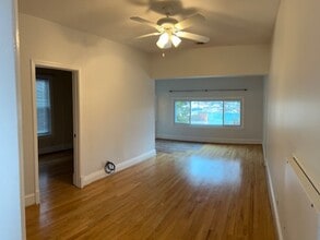 1229 Leon Pl, Unit #2 second flr. in Evanston, IL - Foto de edificio - Building Photo