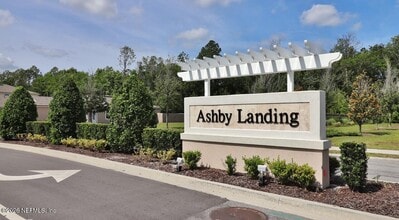 600 Ashby Lndg Wy in St. Augustine, FL - Foto de edificio - Building Photo