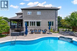 175 Oakhill Pl in Hamilton, ON - Building Photo - Building Photo