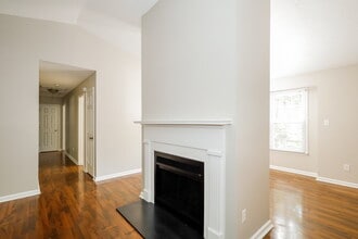 6226 Rockshire Dr in Charlotte, NC - Building Photo - Building Photo