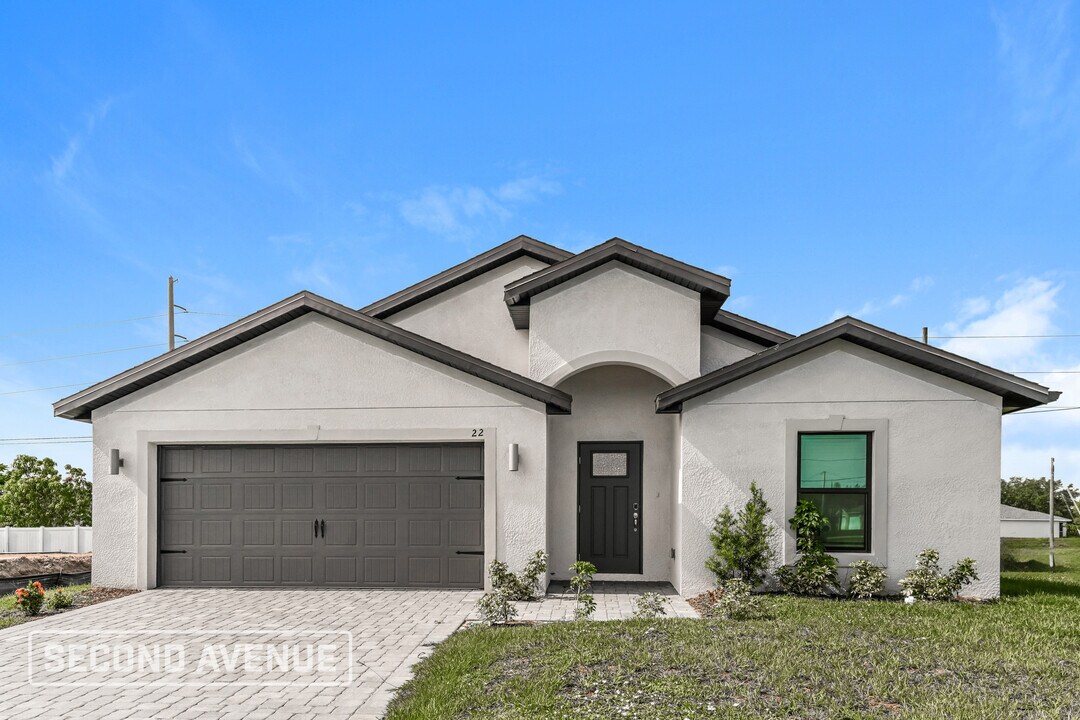 22 NE 24th Terrace in Cape Coral, FL - Building Photo