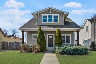 1615 21st Ave N in Nashville, TN - Building Photo