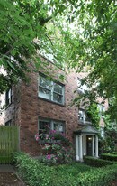 411 E Republican in Seattle, WA - Building Photo