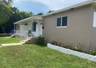 3175 SW 27th Terrace in Miami, FL - Building Photo - Building Photo