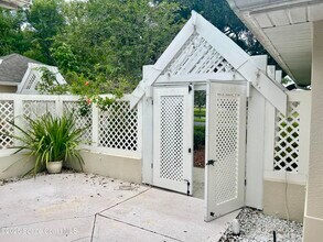 729 Kenwood Cir in Melbourne, FL - Building Photo - Building Photo