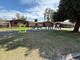 828 Andy St in Morristown, TN - Building Photo