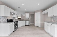 2314 Shady Pine Dr photo'
