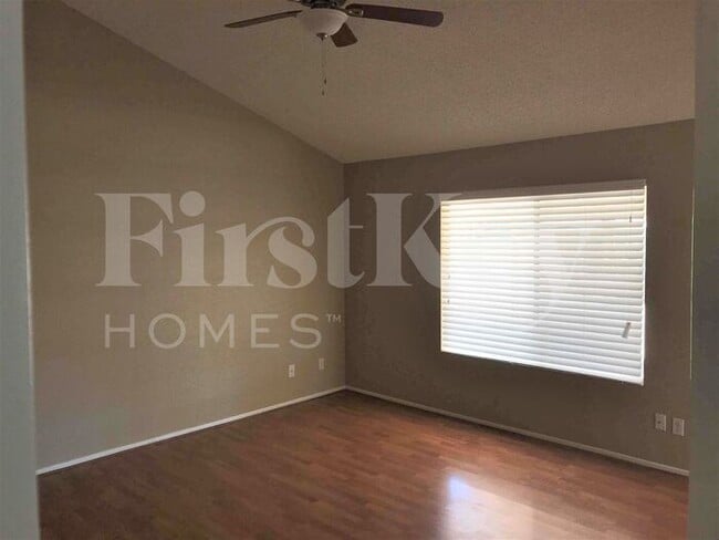 13037 N 56th Ave in Glendale, AZ - Building Photo - Building Photo