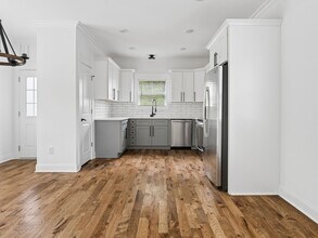 7 Railroad St in Greenville, SC - Building Photo - Building Photo
