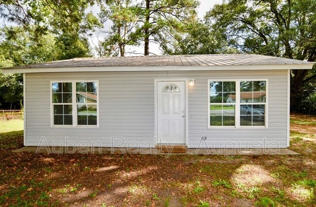 property at 3118 Old Louisville Rd