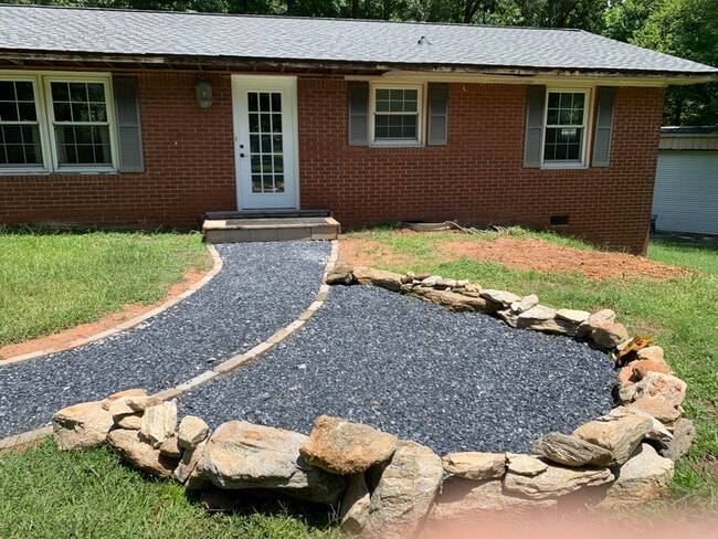 322 Whooping Creek Rd