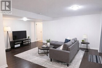 95 Baffin Cres in Brampton, ON - Building Photo - Building Photo