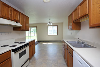 Lake Road Apartments in Blackduck, MN - Building Photo - Building Photo