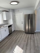 1734 Webber Ave in Burton, MI - Building Photo - Building Photo