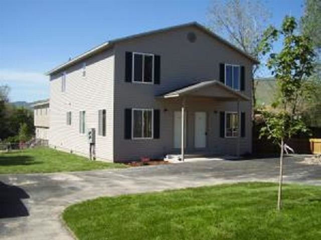 1037 Dolbeer St in Pocatello, ID - Foto de edificio