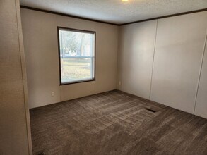 448 Montana in Belleville, MI - Building Photo - Building Photo