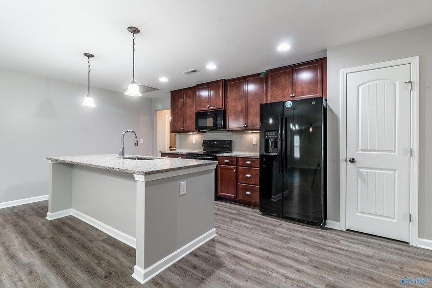 312 Fenrose Dr in Harvest, AL - Building Photo