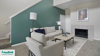 2500 Woodland Park Dr in Houston, TX - Building Photo