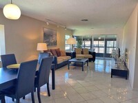 5826 Areca Palm Ct in Delray Beach, FL - Foto de edificio - Building Photo