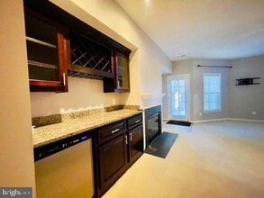 22576 Highcroft Terrace in Ashburn, VA - Building Photo - Building Photo