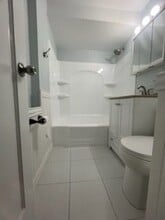 17 Birchwood Rd in Hawthorne, NJ - Building Photo - Building Photo